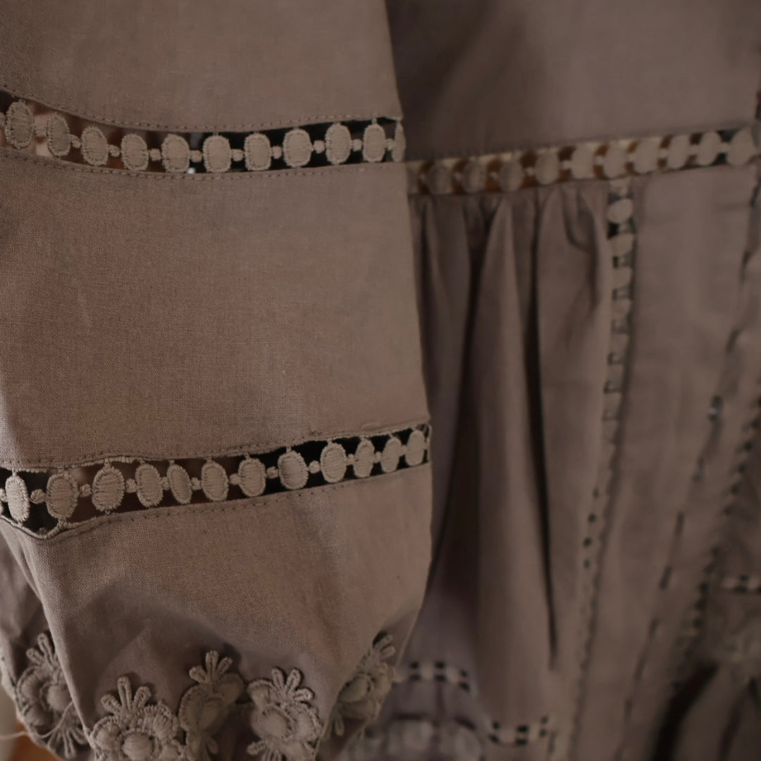 ROBE NINA MARRON