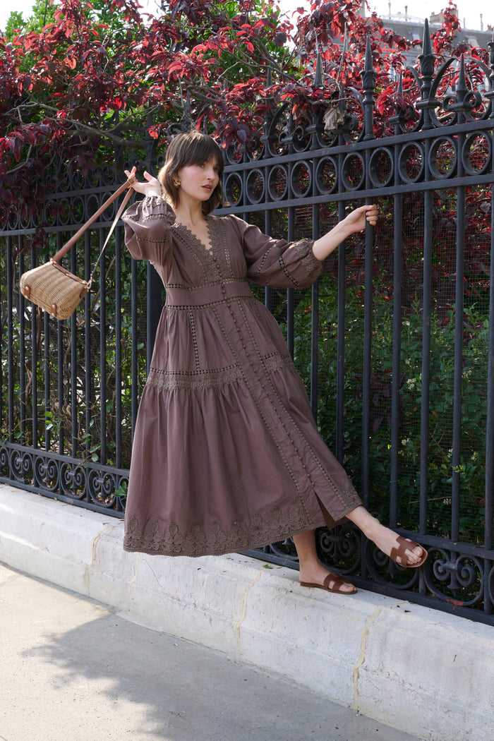 Robe velours côtelé femme : comment la choisir