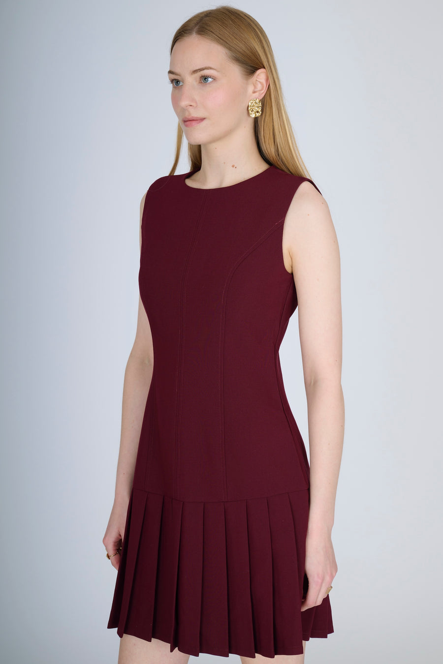 VESTIDO CORTO BORGOÑA