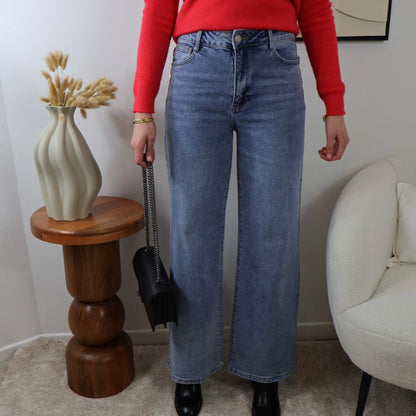 SAM-JEANS MIT WEITEM BEIN