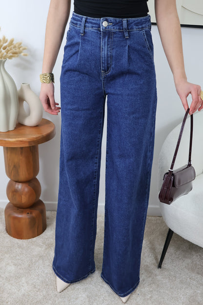 LANGE MEL-JEANS MIT WEITEM Bein