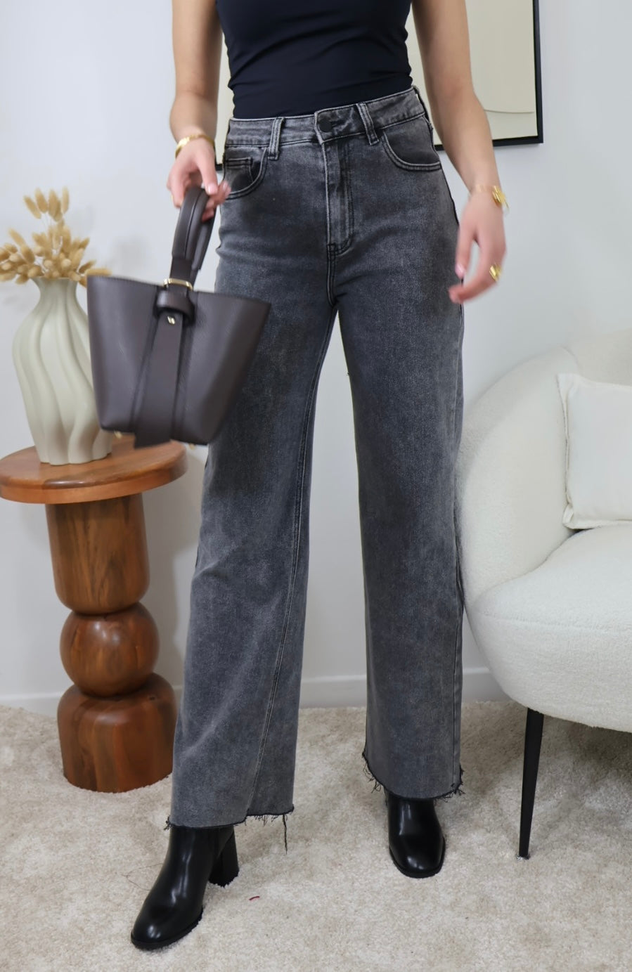 INES GRAU JEANS MIT WEITEM BEIN