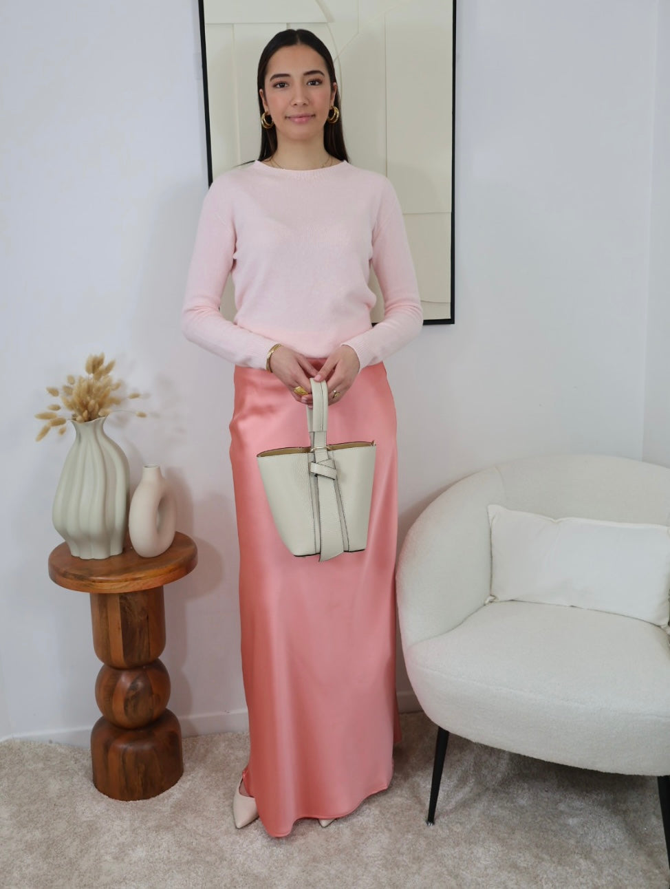 Jupe extra longue élégante et fluide, parfaite pour un look chic et intemporel