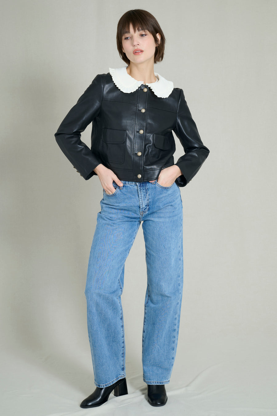 Veste courte effet cuir noir avec col amovible