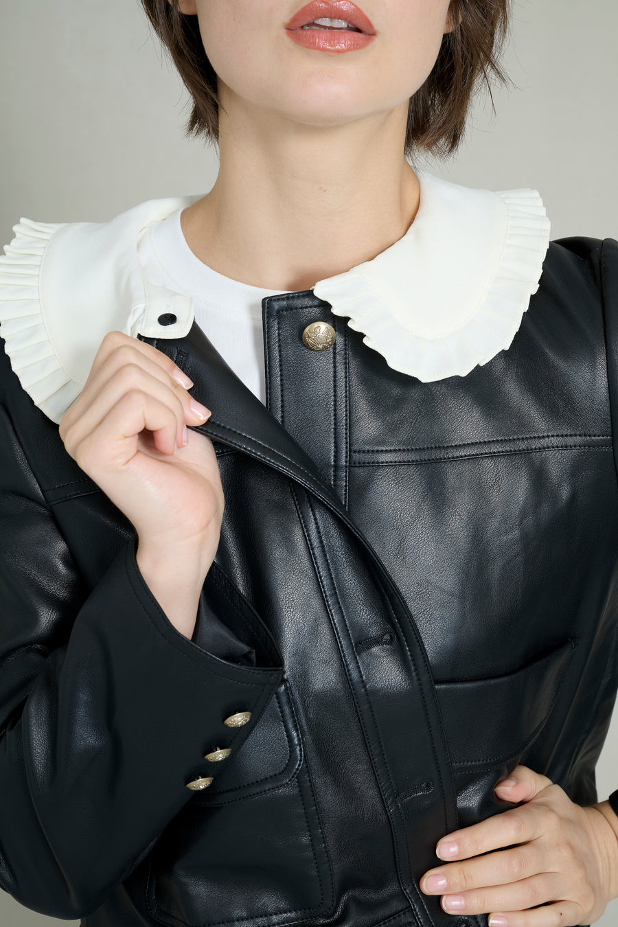 Veste courte effet cuir noir avec col amovible