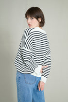Pull Rayé Col V Noir et Blanc