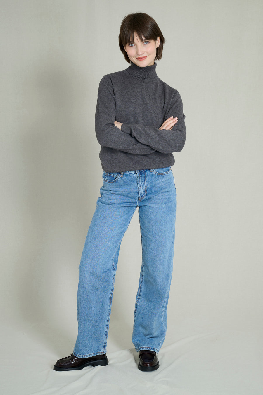 Pull col roulé maille fine sans couture gris
