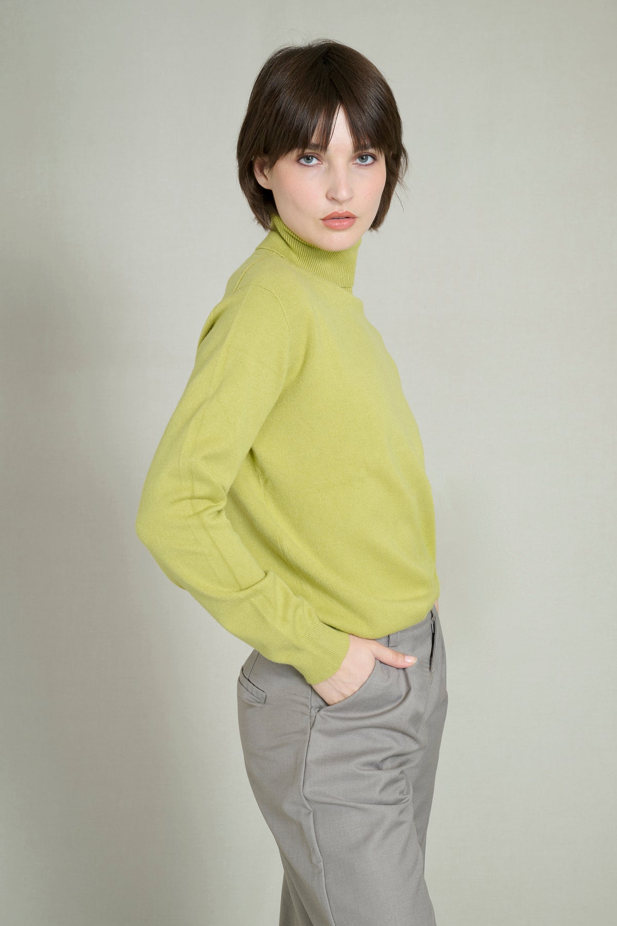 Pull col roulé maille fine sans coutures vert