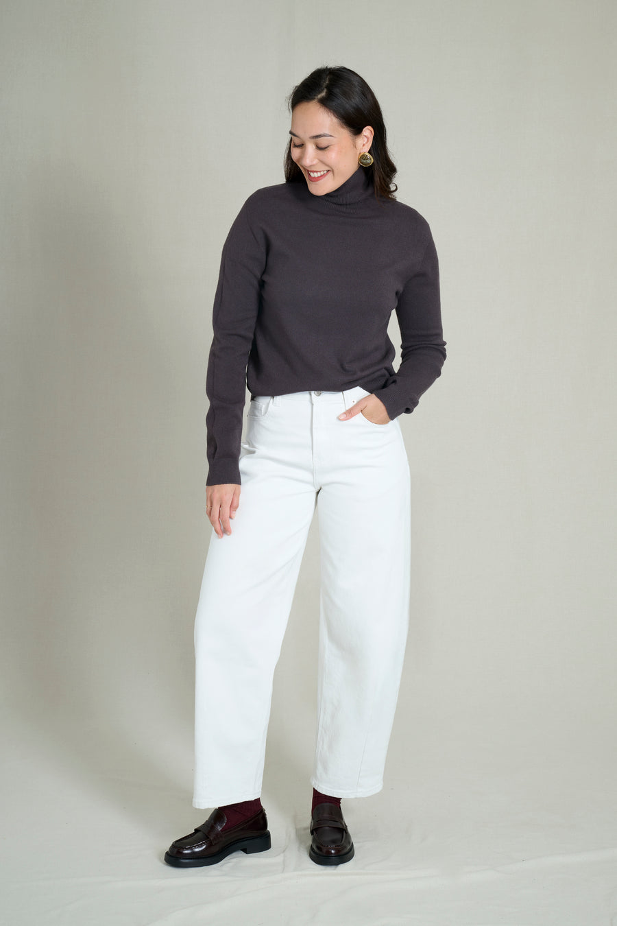 Pull col roulé maille fine sans couture marron