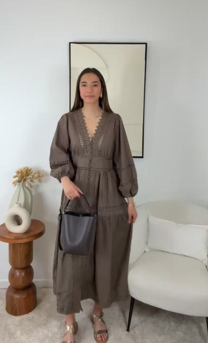 ROBE NINA MARRON